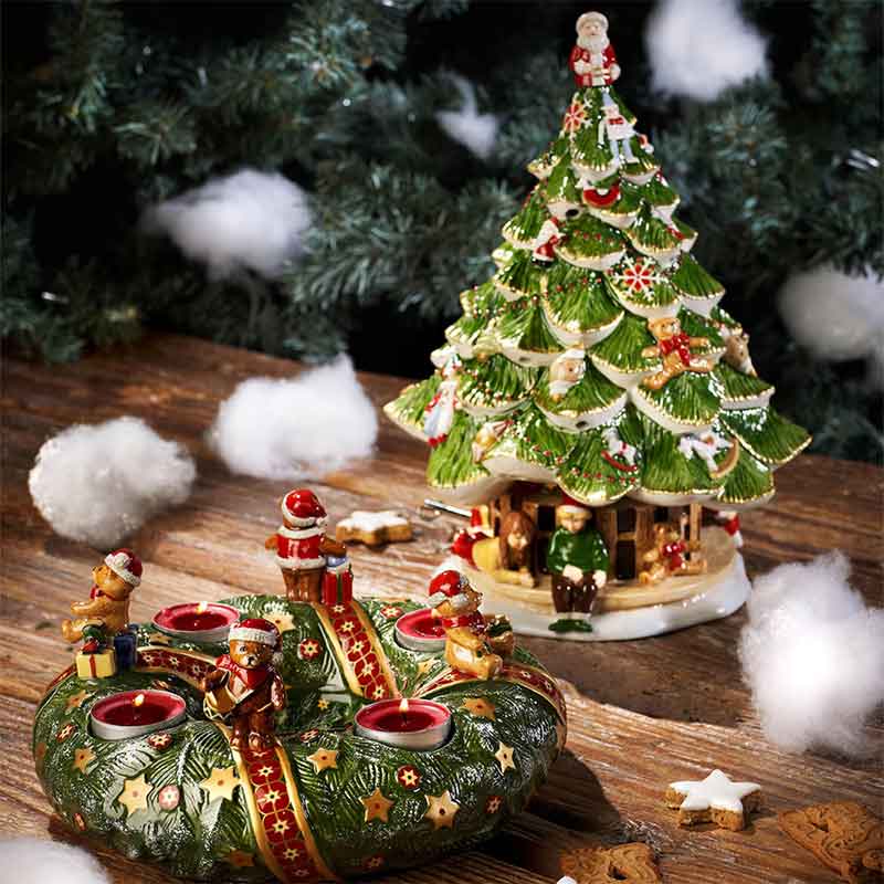 陶器製クリスマスデコレーション villeroy & boch Amazon.com: Villeroy & Boch Christmas Santa by The Tree